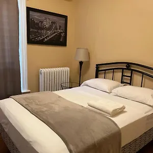Adas , Toronto Canadá
