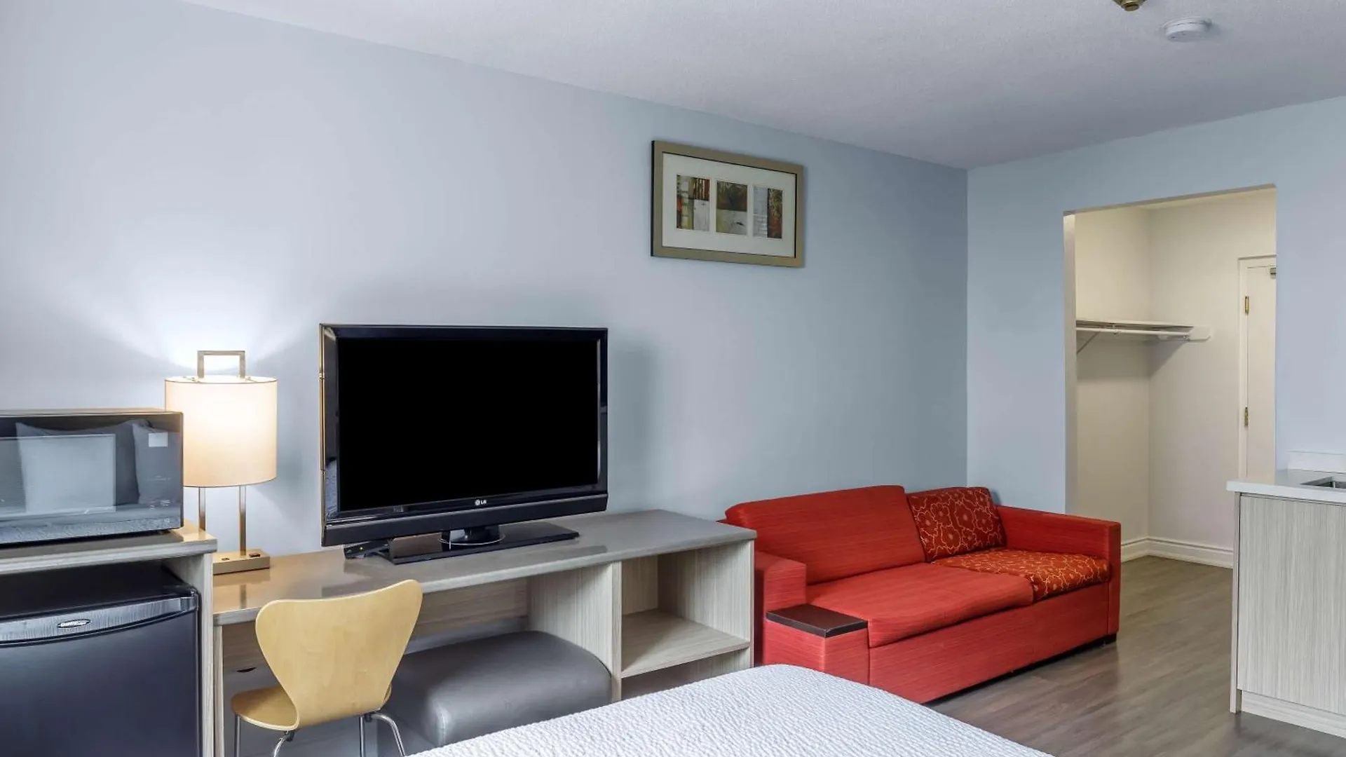 Motel 6 Niagara Falls, On Near The Falls Hotel