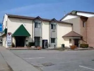 Motel 6 Niagara Falls, On Near The Falls 2*,