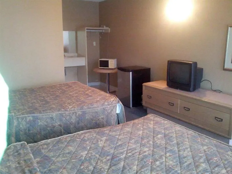 Motel 6 Niagara Falls, On Near The Falls